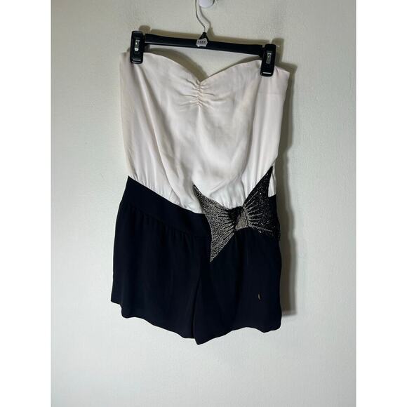 NWT Tt Strapless Black and White Romper Sz 2 - Picture 1 of 3